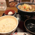 すき家 - 牛すき鍋定食並680円(2018.1.7)