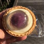 小さなパン屋カイザー - 紫芋のチョコクリームタルト