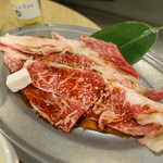 大衆焼肉 藤 - わらじ焼き