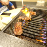 大衆焼肉 藤 - じゅーじゅー③