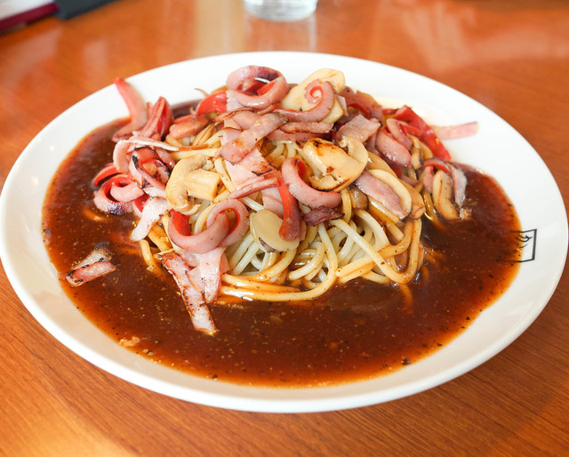 Karame Tei Kusunoki Ten