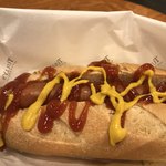 タリーズコーヒー - ボールパークドッグに ケチャップとマスタードを掛けたよ♪