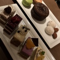 ブッフェアンドカフェ スロープサイドダイナー ザクロ - 