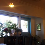 カフェ イチカ - 穏やかな灯りです