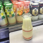 パンと牛乳の店 ミルクスタンド - パイン牛乳、正式名称「飛騨パイン」