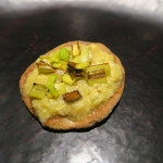 オルグイユ - 30年1月　蕎麦粉生地　タラバガニミソ、北海道ポロネギ