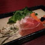 牛國 - 前菜３種