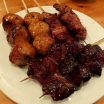 つくね・チレ・カシラ（タレ）各100円