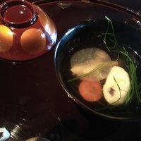 日本料理 みゆき - 吸物（蟹真丈、大根、人参、占地茸、生麩、柚子）
