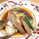 ホテル鴎風亭 - 鯛の兜煮