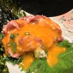 飛び牛出汁焼肉 舌賛 - うる寅 GEMS大門店(東京都港区芝大門)生タンユッケ