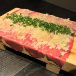 飛び牛出汁焼肉 舌賛 - うる寅 GEMS大門店(東京都港区芝大門)特製ネギタン塩 1500円