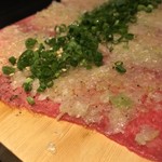 飛び牛出汁焼肉 舌賛 - うる寅 GEMS大門店(東京都港区芝大門)特製ネギタン塩