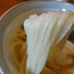 中村うどん - 麺はやや細め