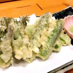 あじ彩 - あじ彩 「たらの芽とアスパラ天」