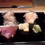 鮨松波 - 前列左から「かつお」「小柱」「山葵」「練り梅」