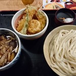 Kyuubee Ya - 〇つけ汁うどん　ミニ天丼付き　890円