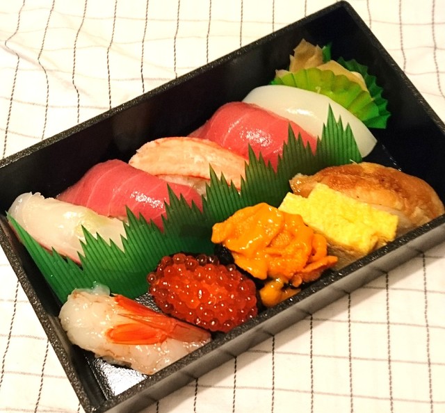 今回はにぎりの 上 と 穴子づくし 醤油屋さんの山梨ヌーボーと合わせて美味しく頂きました By Schnitzel 築地寿司清 東京駅グランルーフ店 東京 寿司 食べログ