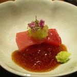 おおたに - 造り：まぐろのお造り とろみ醤油。　　　　　　2018.01.06