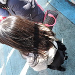 天心軒 - 並ぶ！(;ﾟДﾟ;) 何故並ぶのだ！？Σ(ﾟωﾟ;≡;ﾟдﾟ) 　ショッパイ乗り物に！ クオリティ低いファストフードに！？ 　 くっ、ターゲットの年齢層が低過ぎる！ お子様には良く映るのだろうが、いいもん知ってる 大人には、あまりにショボい！(;>ω<)　これこっさん(娘9歳)