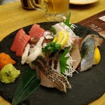 うたげどころ うぉっしゅ - 鮮魚の盛り合わせ