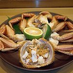 千成 -  毛ガニは北海道、稚内、留萌、などなど、北道内の港に上がるものを仕入れています…こちらは三日前に予約を・・・。600ｇ、￥4000～