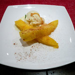ジャンジャンブル - パイナップルのソテーとバニラアイス