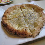 高尾山ふもとや - ４種類のチーズピザ