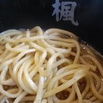 丸みのある麺