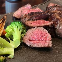KAISEKI 鉄板 寿An - しっかりした歯応えと肉汁が美味（150gに増量）