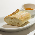 ヴェルデュ都 - 天然酵母パンとパプリカオリーブ