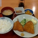 一徳 - アジフライ定食(720円)