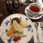 喫茶トリコロール - プリンアラモードセット