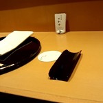 花小路 さわ田 - カウンターの様子