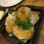 マルボシ かんたろう - 鶏もも鉄皿焼き