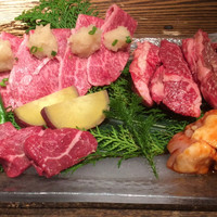 但馬屋イーマ - 黒毛和牛肉セット2人前&こてっちゃん1人前