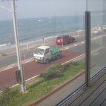 bills - テラス席から