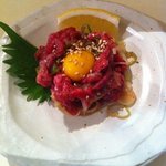 杉田もつ肉店 - 2011.5でも普通に食べられる塩ユッケ