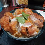 製麺屋食堂 - 厚切りロースカツ丼