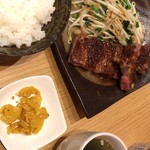 神戸ビーフ食品直営店 鉄板焼 銀座888 - ランチ¥1,800-