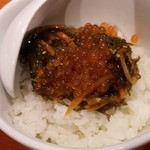 麺屋 六感堂 - 特製いくら添え松前漬け丼(チャコ飯)