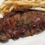 ラ ポルトルージュ - １５０ｇは有りそうなお肉