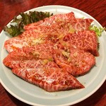 焼肉 静龍苑 - カルビ 一人前1500円