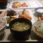 百彩健美 あけびの実 - 朝食ビュッフェ