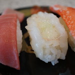 回転鮨 清次郎 - 豪華三点盛り（中トロ・ズワイガニ・ボタンエビ）