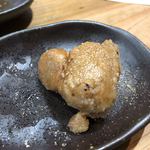 あなぐま亭 - 小鉢の鶏肝唐揚げ
