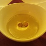 ストロガノフ亭 - そら豆のスープ