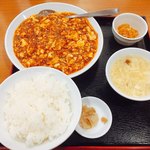 四川飯店 - 麻婆豆腐定食  880円