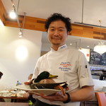 ビストロ ダイア - 青首鴨を持つ久保田君