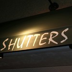 SHUTTERS - 外観
